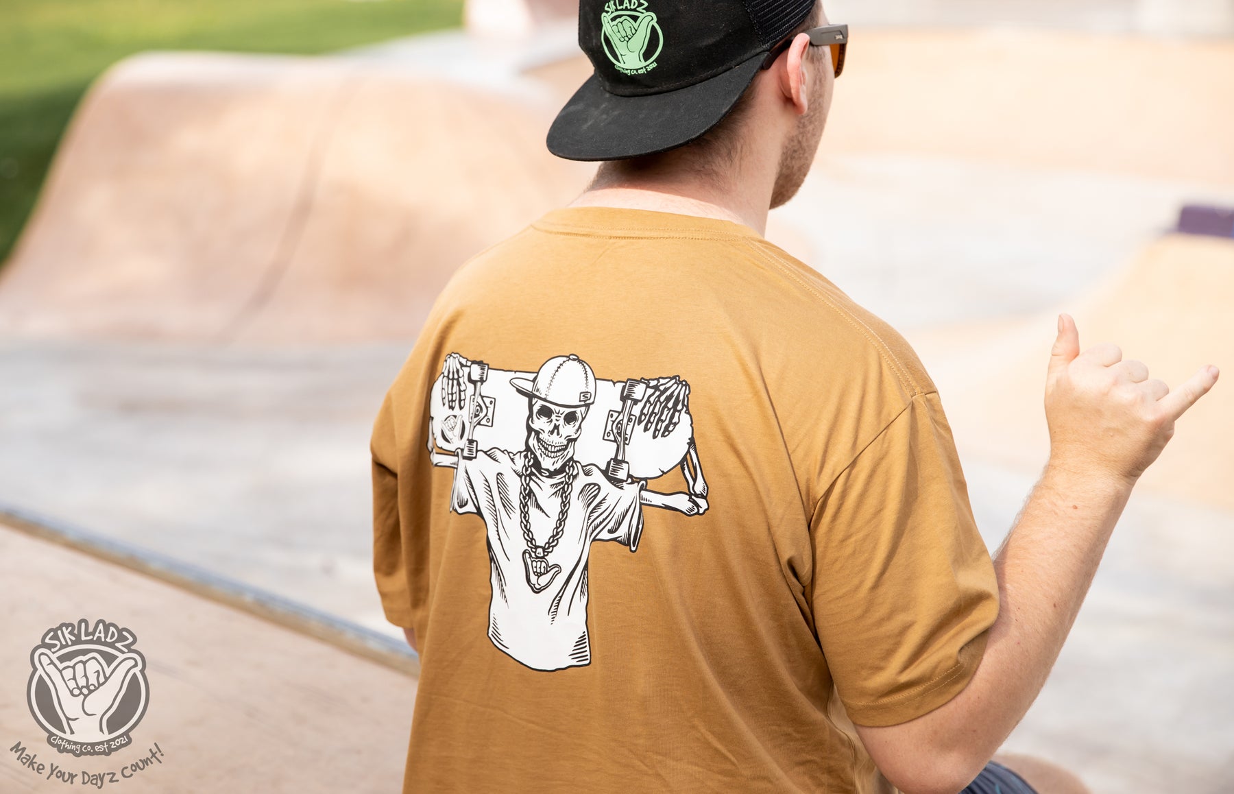 Skater Tee